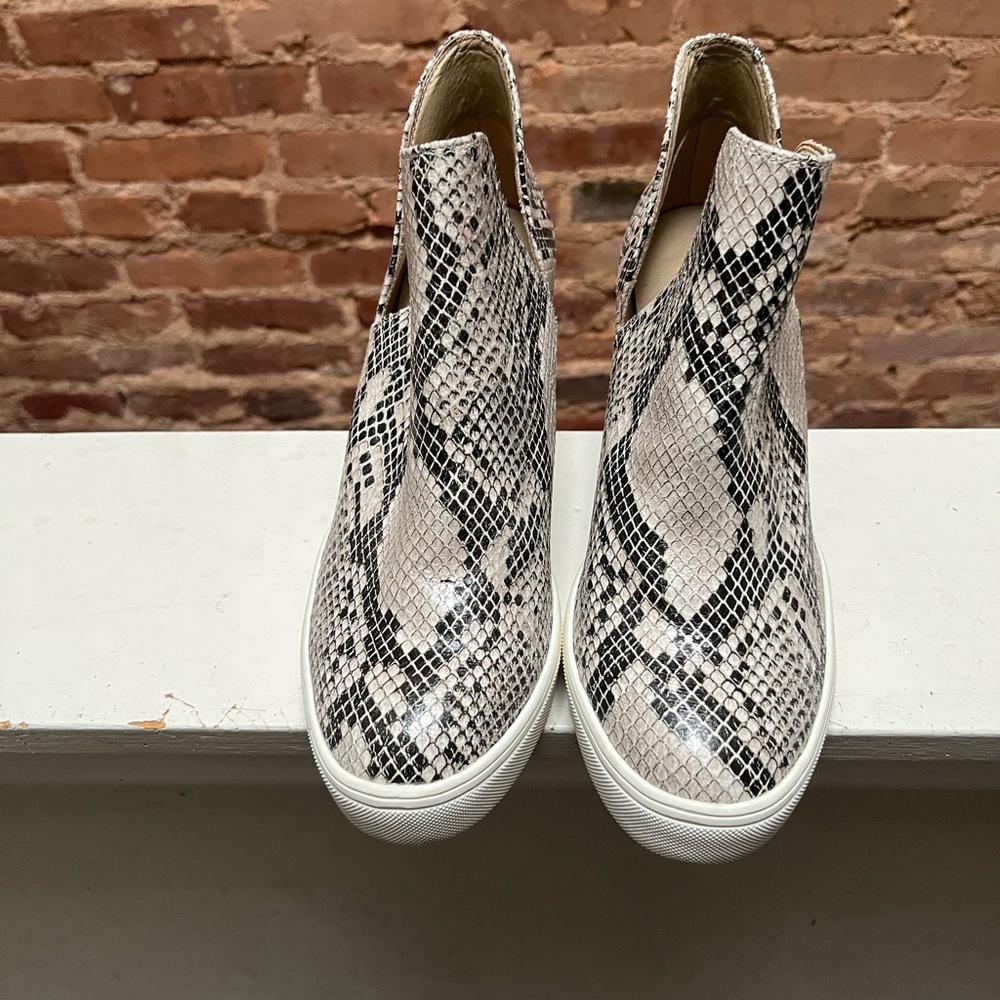 Mia Snakeskin Pattern Women's Shoes